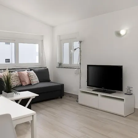 Bright - 5min To The By Lovelystay Lägenhet Albufeira