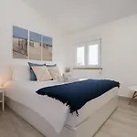 Bright - 5min To The By Lovelystay شقة *