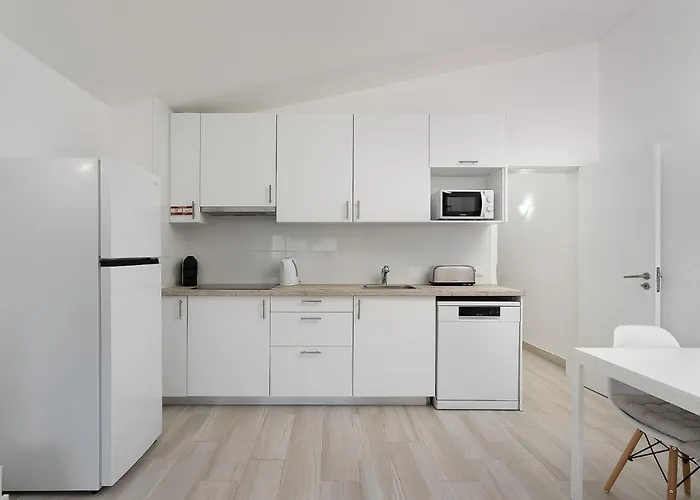 Bright - 5min To The By Lovelystay 아파트