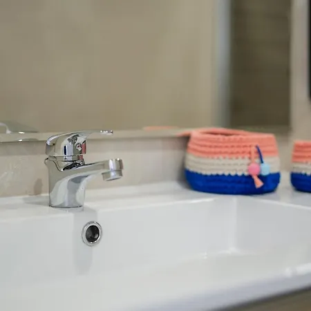 Bright - 5min To The By Lovelystay البوفيرا